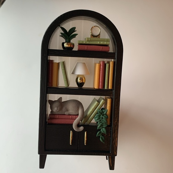 Bath Body Works Bookcase Nightlight Wallflower Plug Sleeping Cat Shelf Light BBW - Picture 17 of 17